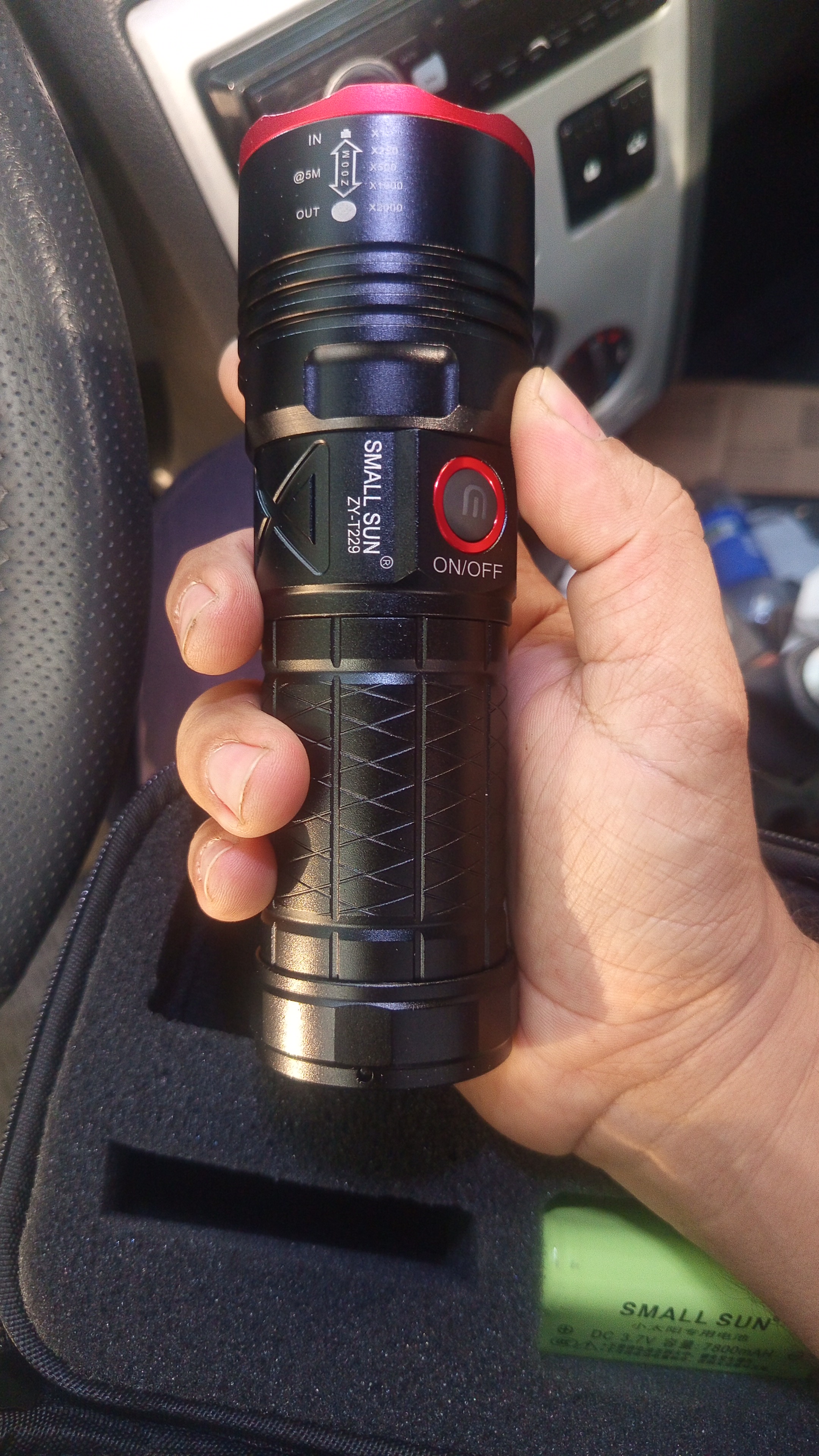 چراغ قوه اسمال سان t229